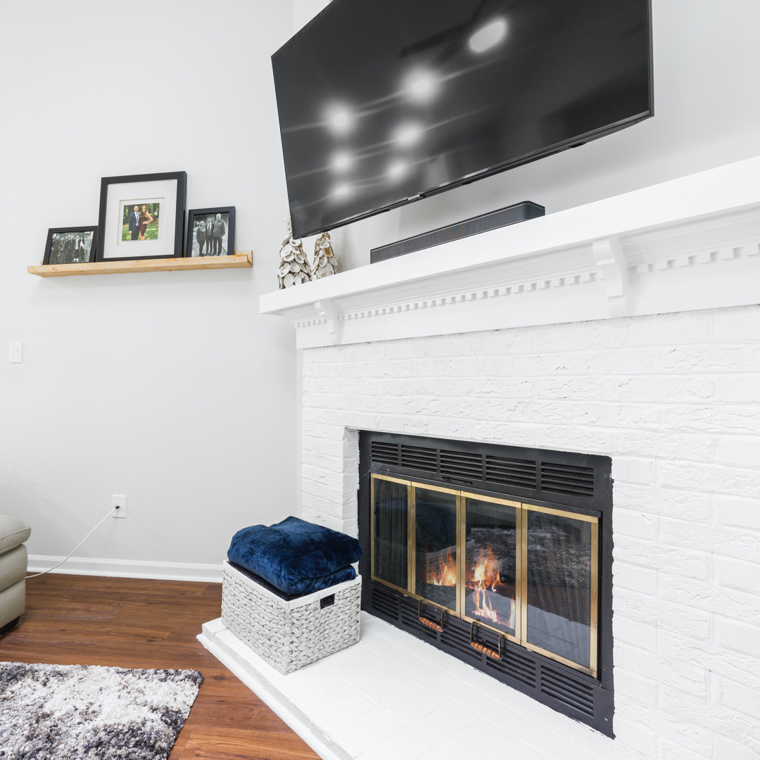We install fireplace doors and more in Columbus, OH